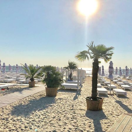Mamaia Nord Apartment Navodari Exterior photo